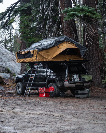 four person roof top tent The Summit Quad