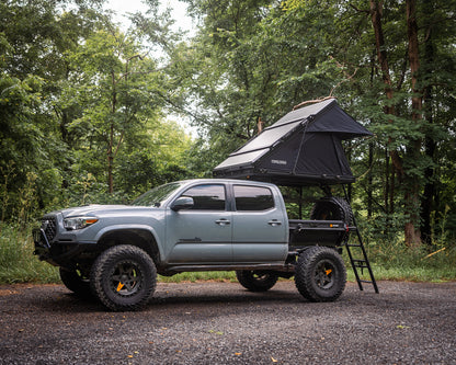 The Minimalist - Aluminum Clamshell Roof Top Tent